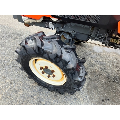 KUBOTA トラクター KB20