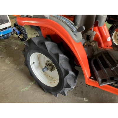 KUBOTA トラクター GB130