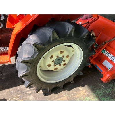 KUBOTA トラクター L1-245D
