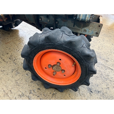 KUBOTA トラクター B6000D