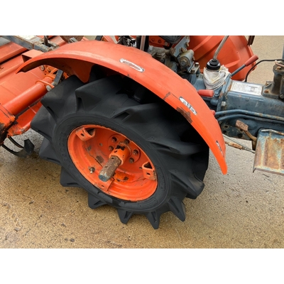 KUBOTA トラクター B6000D