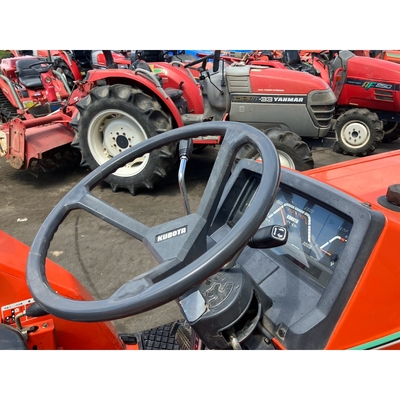 KUBOTA トラクター L1-205D