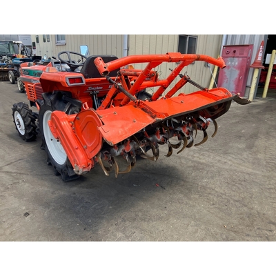 KUBOTA トラクター L1-205D