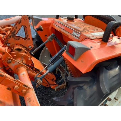 KUBOTA トラクター B1-17