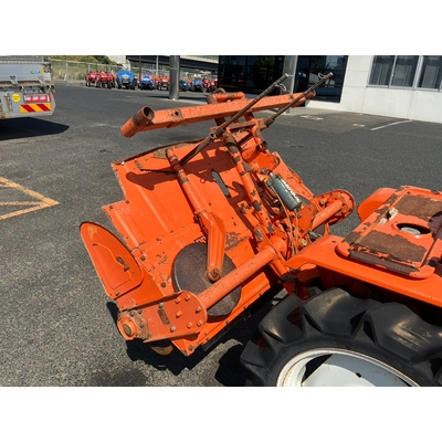 KUBOTA トラクター  B1600D