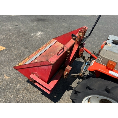 KUBOTA トラクター B52