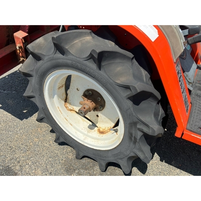 KUBOTA トラクター B52