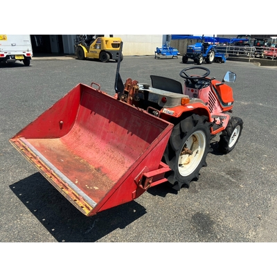 KUBOTA トラクター B52