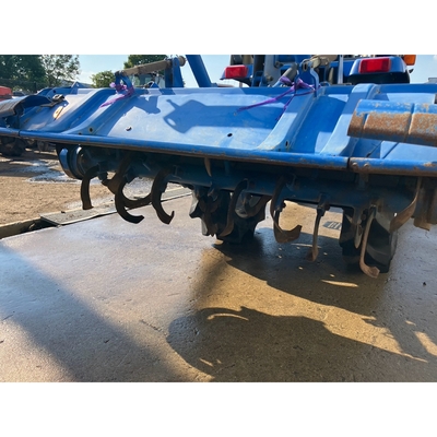 ISEKI トラクター TF223F