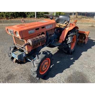 KUBOTA トラクター B7001