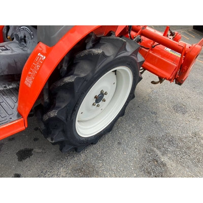 KUBOTA トラクター GB18