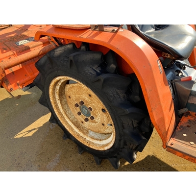 KUBOTA トラクター  B1600D