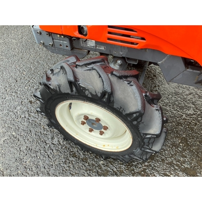 KUBOTA トラクター GT5