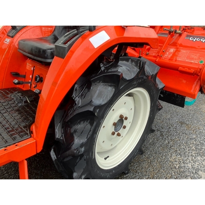 KUBOTA トラクター GT5