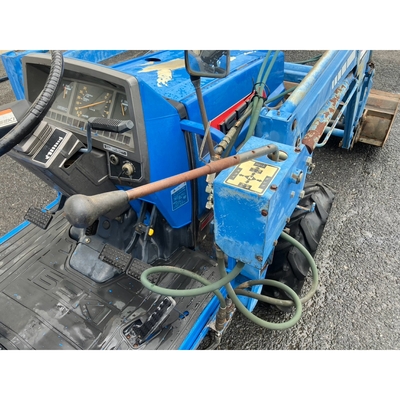 ISEKI トラクター TA247F