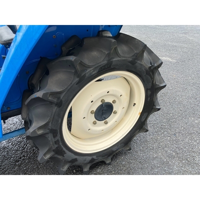 ISEKI トラクター TA247F