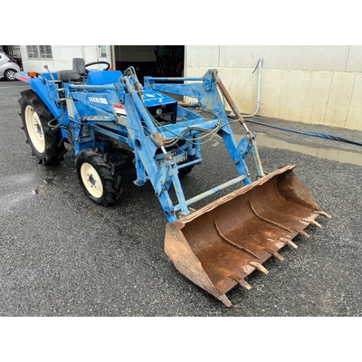 ISEKI トラクター TA247F