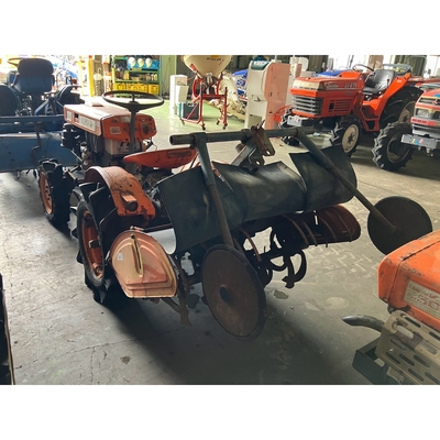 KUBOTA トラクター B6000