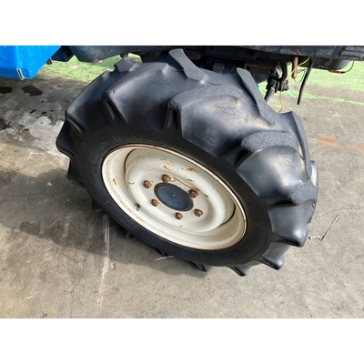 ISEKI トラクター TU225F