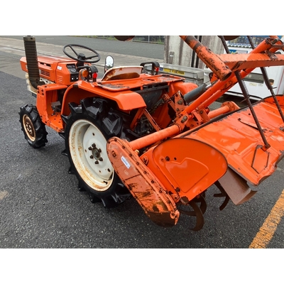 KUBOTA トラクター  B1600D