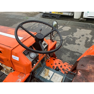 KUBOTA トラクター  B1600D