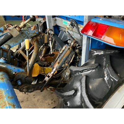 ISEKI トラクター TG25