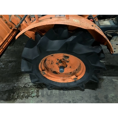 KUBOTA トラクター B7001D