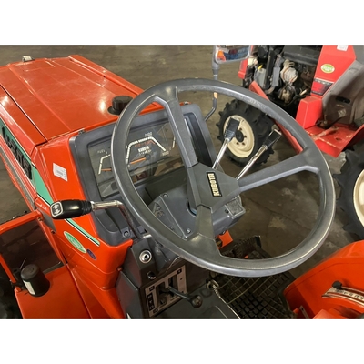 KUBOTA トラクター L1-205D