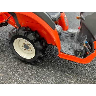 KUBOTA トラクター JB13