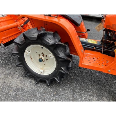 KUBOTA トラクター B1400D