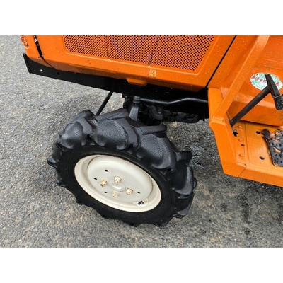 KUBOTA トラクター B40