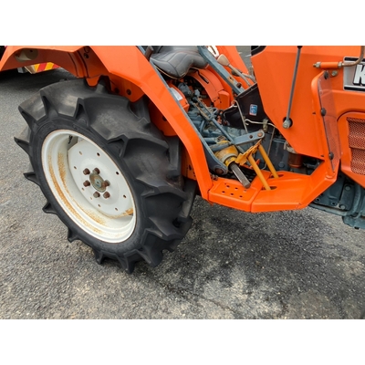 KUBOTA トラクター L2002S