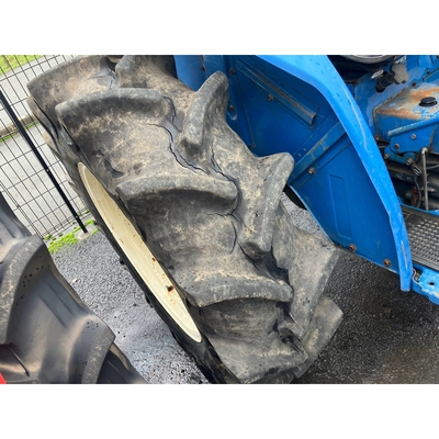 ISEKI トラクター TL3200F