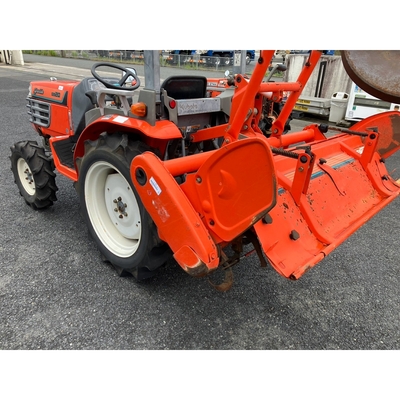 KUBOTA トラクター GB20