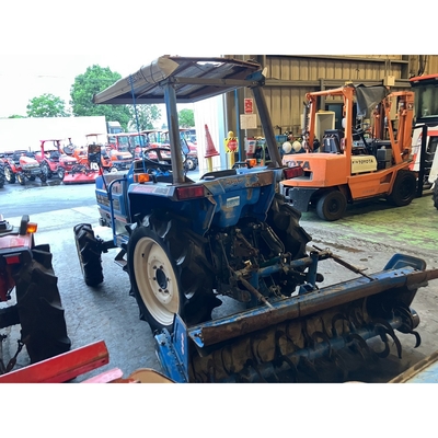 ISEKI トラクター TA263F