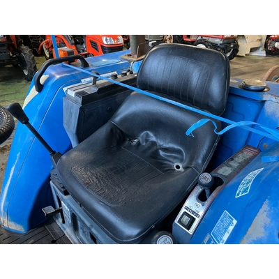ISEKI トラクター TA263F