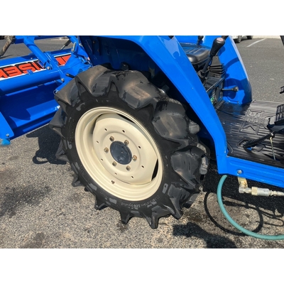 ISEKI トラクター TA210F
