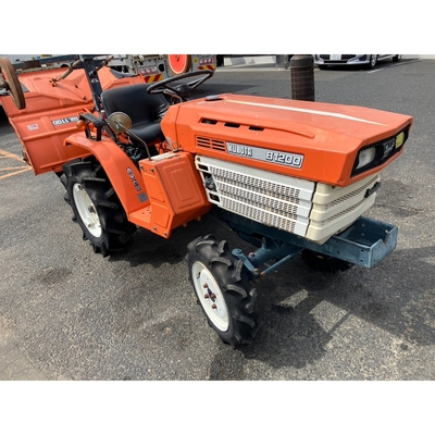 KUBOTA トラクター B1200
