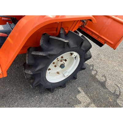 KUBOTA トラクター B1200