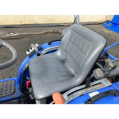 ISEKI トラクター TPC183