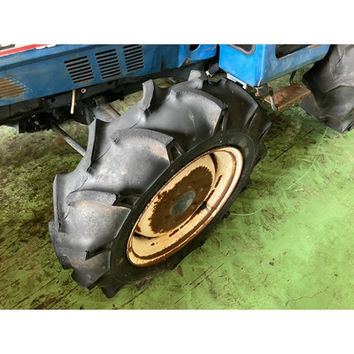 ISEKI トラクター TU240F