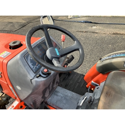 KUBOTA トラクター GB135