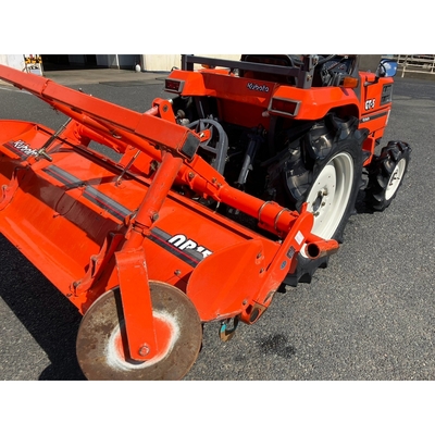 KUBOTA トラクター GT5