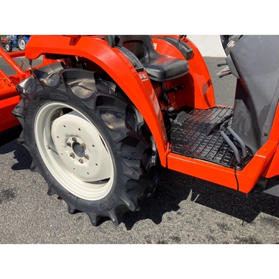 KUBOTA トラクター GT5
