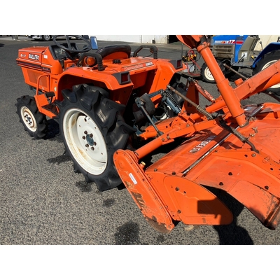 KUBOTA トラクター B1-17
