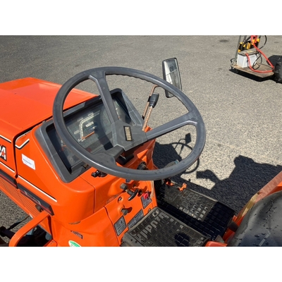 KUBOTA トラクター B1-17