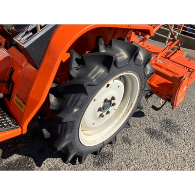 KUBOTA トラクター B1-17