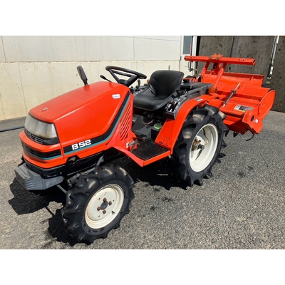 KUBOTA トラクター B52