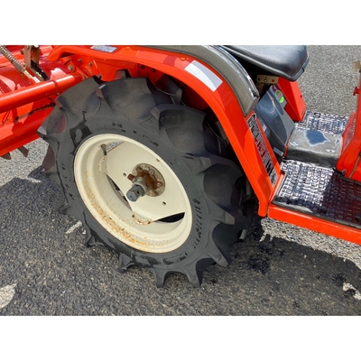KUBOTA トラクター B52