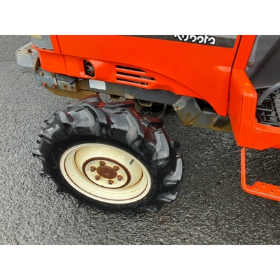 KUBOTA トラクター GT3